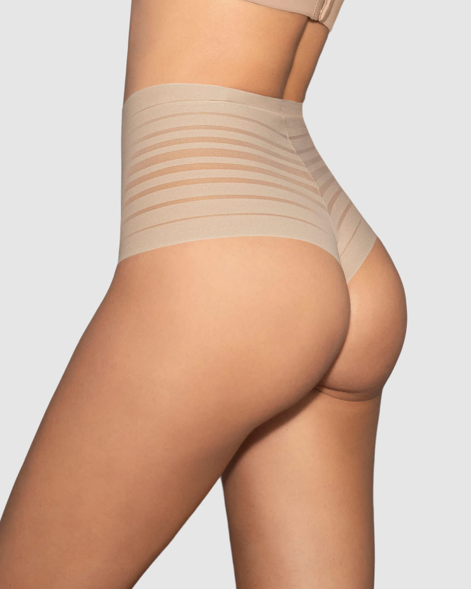Calzón alto de control suave con encaje en bandas