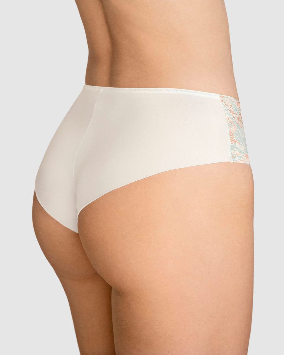 Calzón pantaleta con doble capa de tul en glúteos