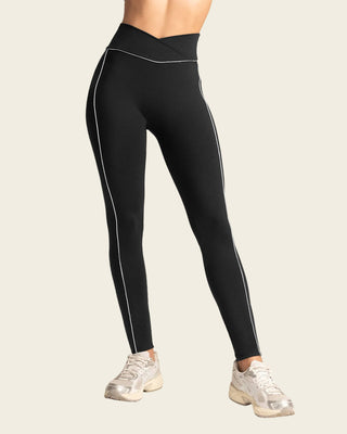 legging-deportivo-con-pretina-en-v#color_700-negro