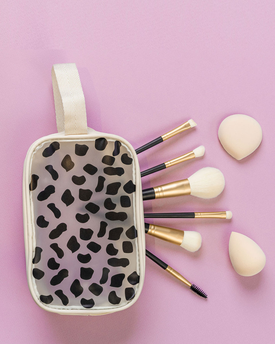 Set de brochas con cosmetiquera