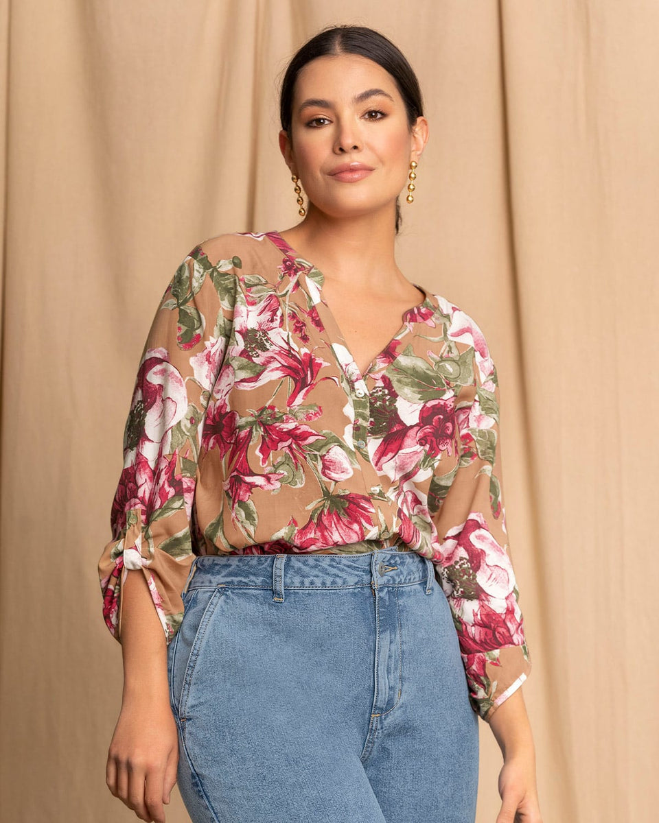 blusa-manga-3-4-abotonable-estampada-con-charretera-en-mangas