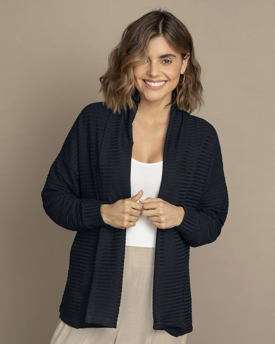 Cárdigan largo manga larga rodada con solapas en frente y cuello