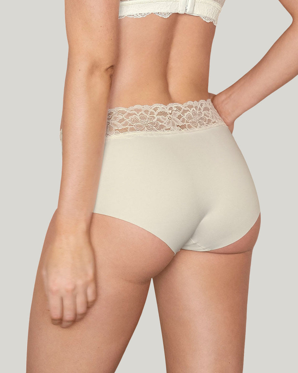 Calzón pantaleta en tela ultraliviana con franja de encaje