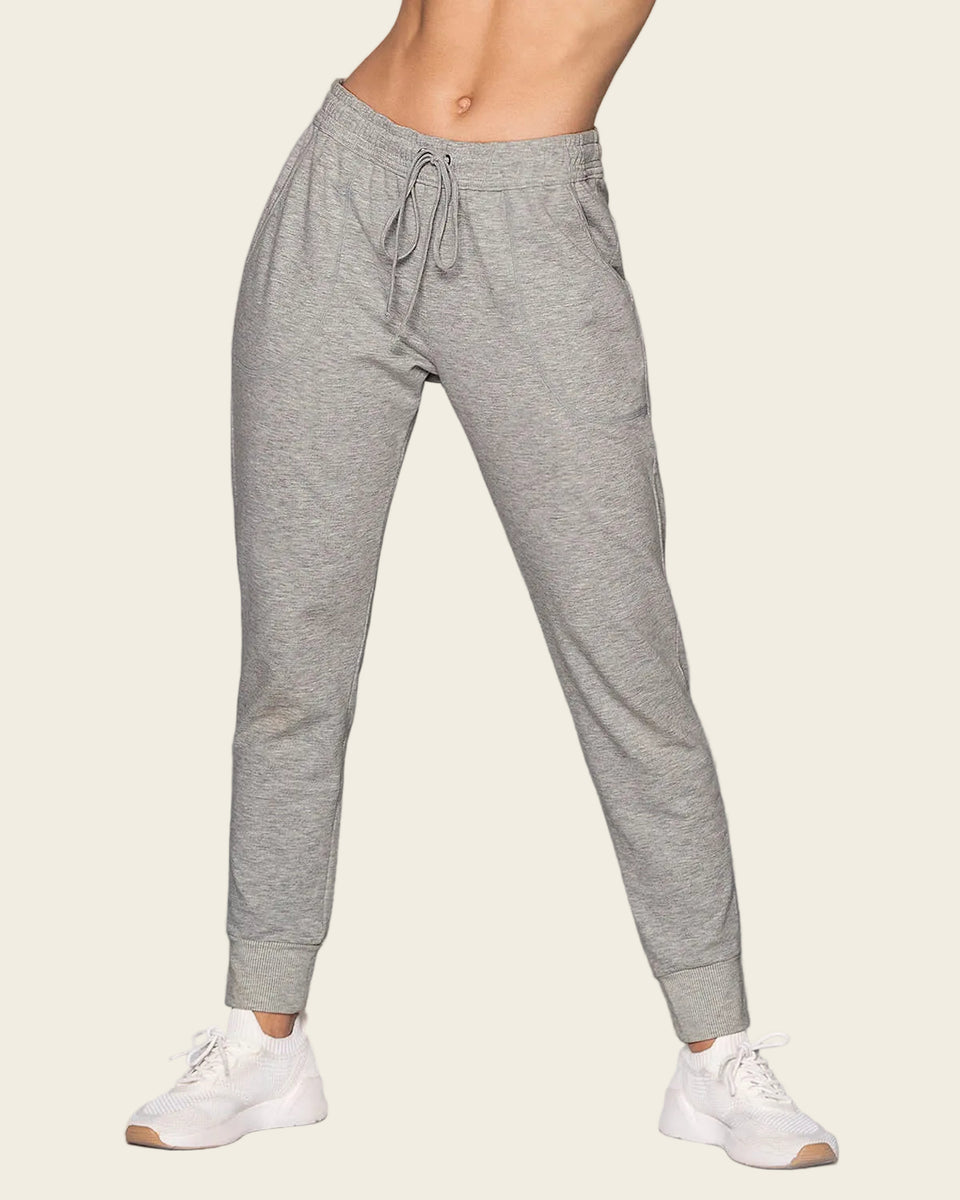 Jogger deportivo de silueta amplia con bolsillos