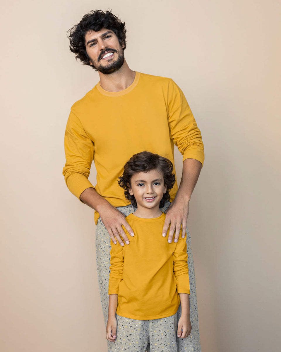 Camiseta básica manga larga con cuello redondo