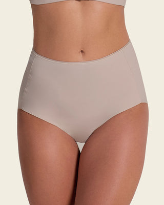 Panty clásico efecto invisible de control fuerte en abdomen#color_802-cafe-