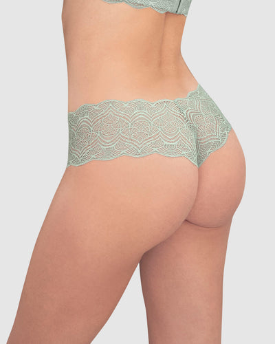 Calzón estilo pantaleta en encaje con transparencias y bordes redondeados#color_737-menta