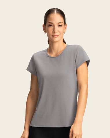 camiseta-deportiva-de-secado-rapido-y-silueta-semiajustada#color_c62-gris-claro