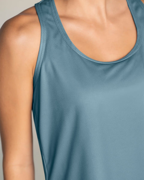 camiseta-deportiva-de-secado-rapido-y-silueta-semiajustada-para-mujer#color_544-azul-medio