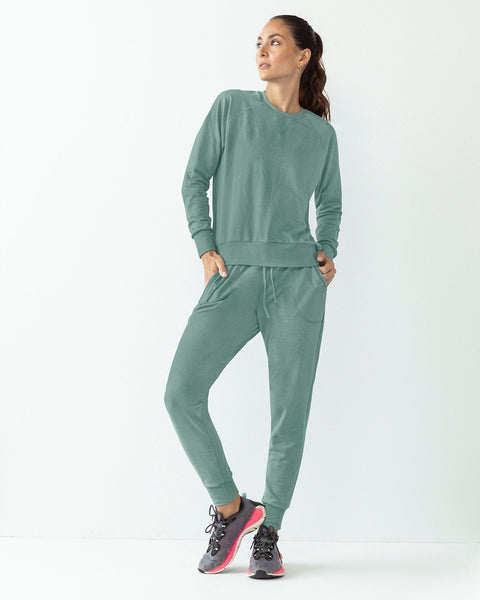 jogger-deportivo-de-silueta-amplia-con-bolsillos#color_645-verde