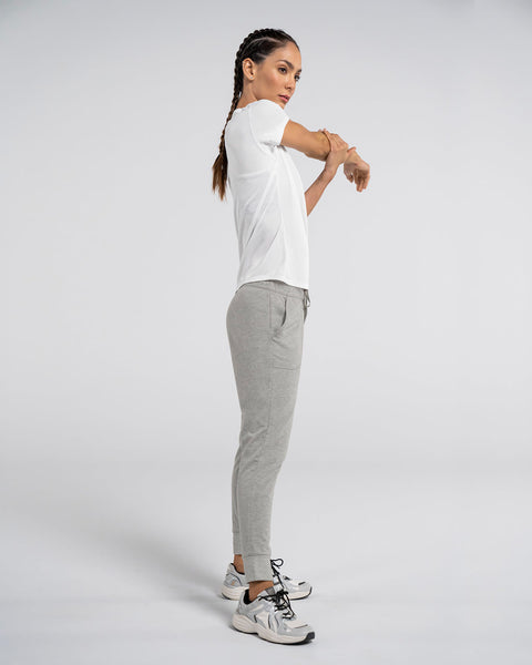 Jogger deportivo de silueta amplia con bolsillos#color_717-gris