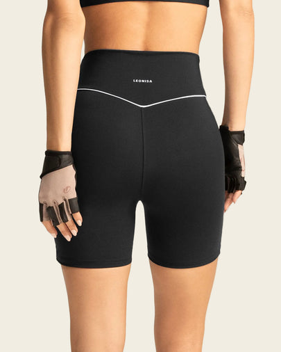 short-biker-con-pretina-en-v#color_700-negro