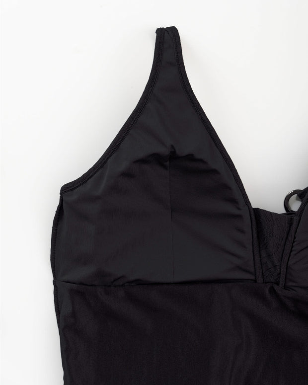 traje-de-bano-bio-pet-de-control-suave-con-fajon-multiusos-incorporado#color_744-estampado-flores-negro