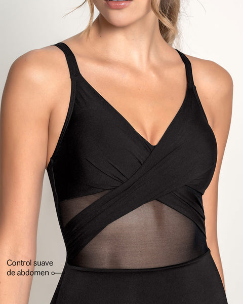 traje-de-bano-entero-control-suave-de-abdomen-elaborado-con-nylon-reciclado#color_700-negro