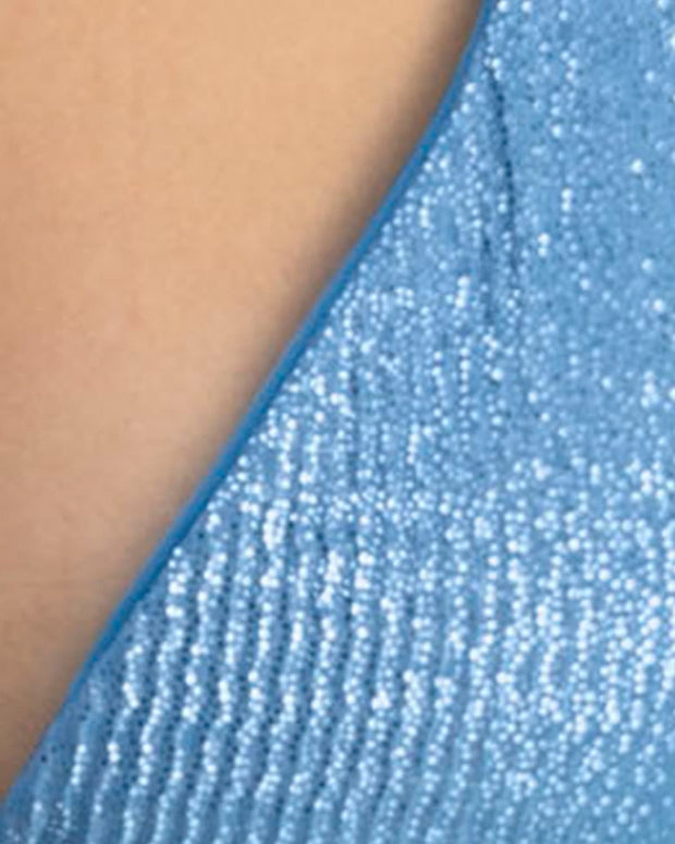 bikini-reversible-con-herrajes-en-escote-y-argollas-decorativas#color_558-azul-medio
