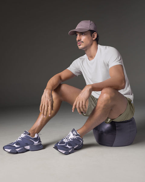 Camiseta deportiva masculina semiajustada de secado rápido#color_000-blanco