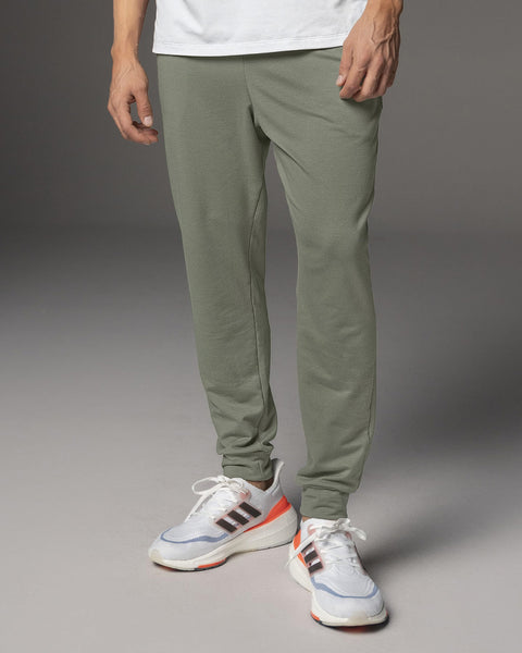 Jogger deportivo estilo sudadera con bolsillos laterales funcionales#color_198-verde-claro