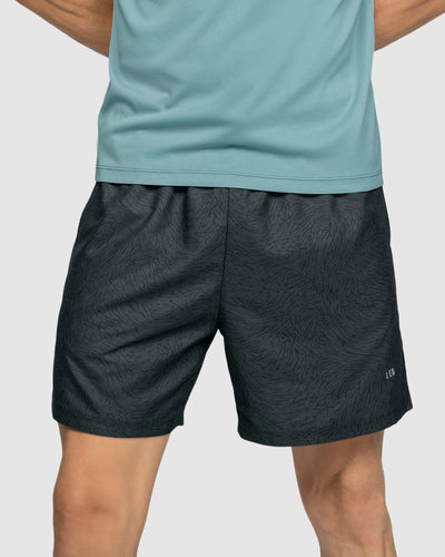 Short deportivo masculino con acabado antifluidos y bolsillos funcionales#color_071-estampado-gris