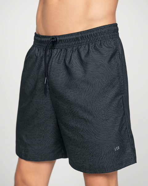 Short deportivo masculino con acabado antifluidos y bolsillos funcionales#color_071-estampado-gris