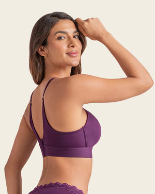 Sostén tipo top ultraliviano con copas internas fijas#color_414-uva