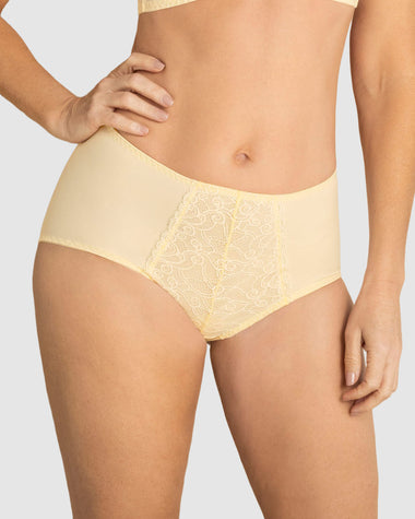 Calzón clásico de control suave con toques de encaje en abdomen#color_111-vainilla