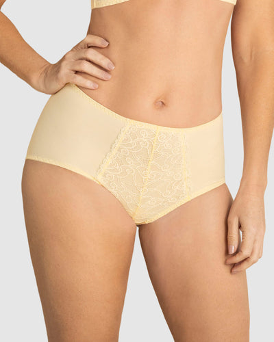 Calzón clásico de control suave con toques de encaje en abdomen#color_111-vainilla