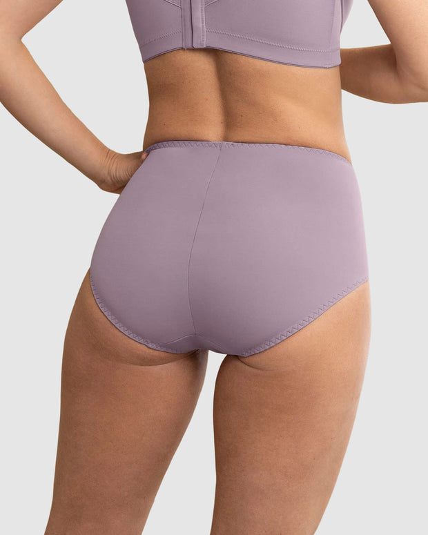 Panty clásico de control suave con toques de encaje en abdomen#color_465-lila
