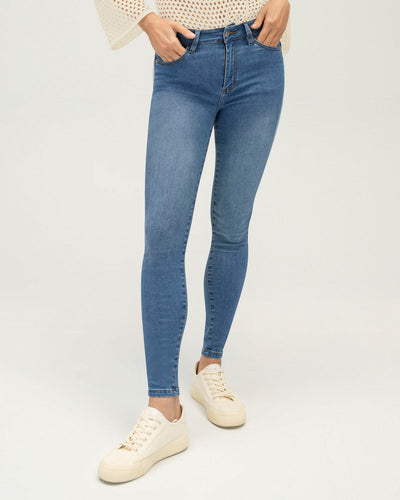 jean-skinny-levanta-cola#color_052-azul-medio