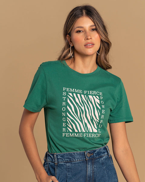 camiseta-manga-corta-con-mensaje-en-el-frente#color_254-verde