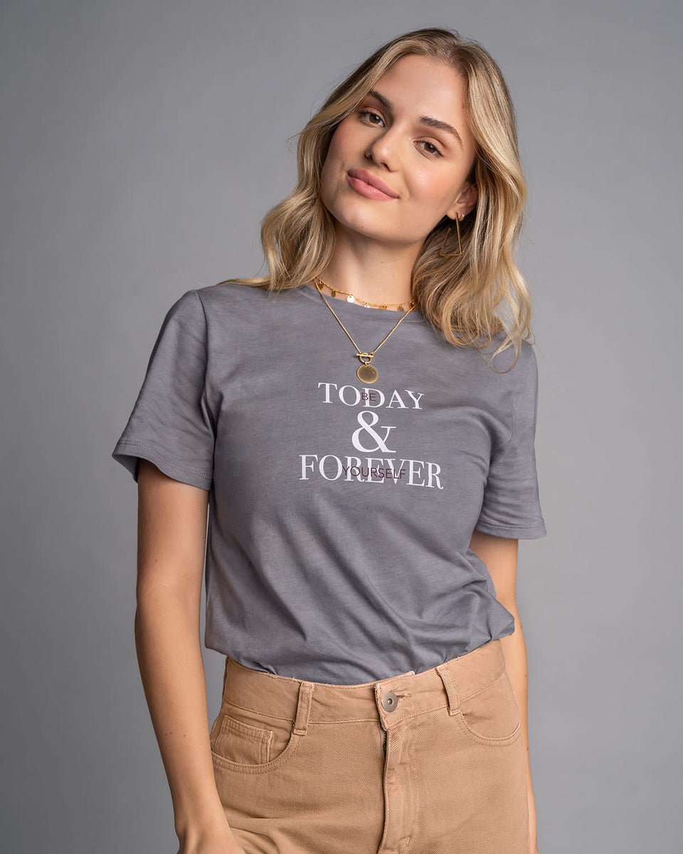 Camiseta en algodón manga corta con estampado localizado