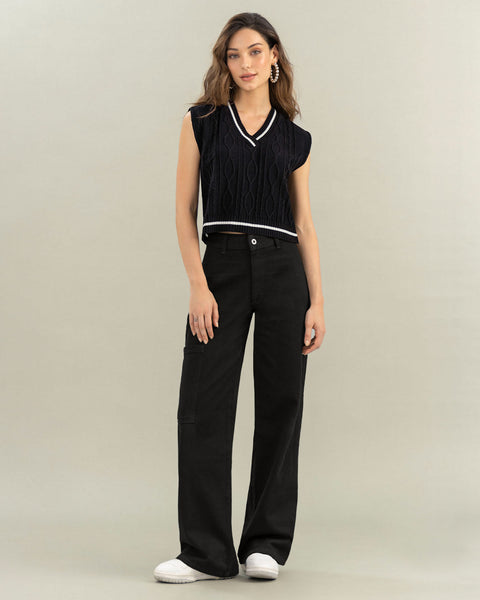 Pantalón tiro alto bota recta con bolsillo tipo cargo#color_700-negro