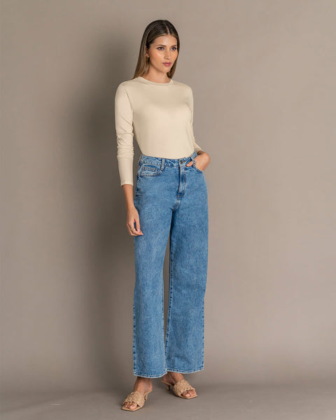 Camiseta manga larga silueta crop#color_084-arena-claro