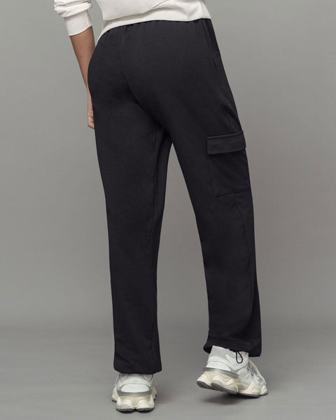Pantalón cargo con bota elástica#color_773-negro