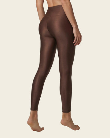 legging-con-cierre-de-control-en-abdomen-en-imitacion-cuero#color_c25-cafe-oscuro