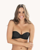 Brasier strapless de doble realce que aumenta dos tallas de copa