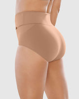 Calzón faja de control suave alto en la cintura en skinfuse#color_852-beige