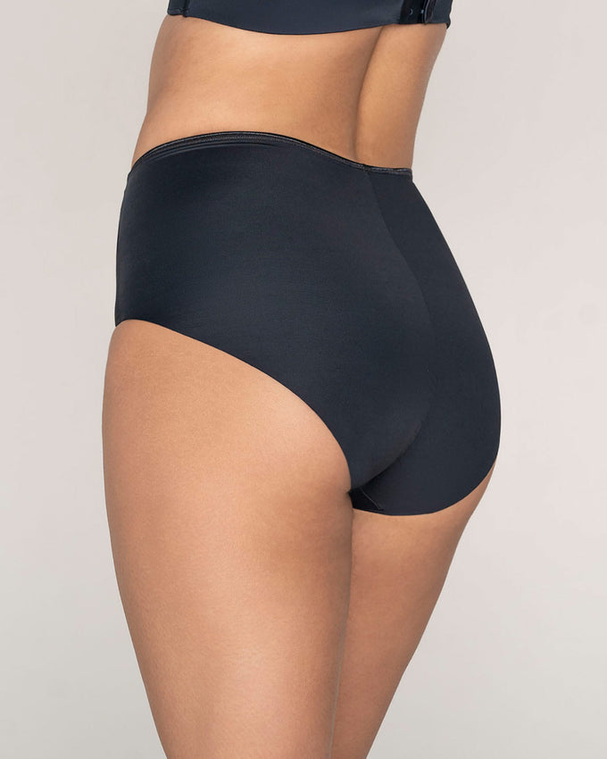 Panty clásico efecto invisible de control fuerte en abdomen#color_700-negro