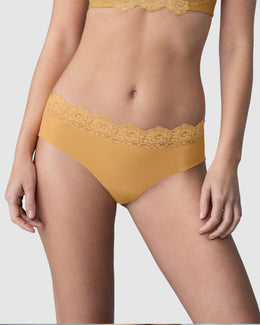Sexy calzón cachetero en tela ultraliviana con encaje comodidad total#color_127-dorado