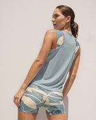 Camiseta deportiva de secado rápido y silueta semiajustada para mujer
