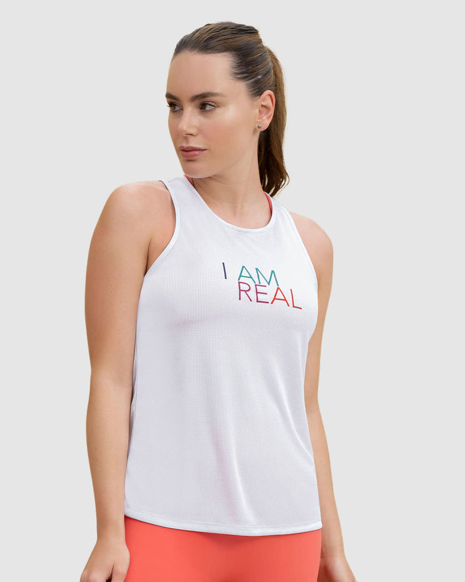 Camiseta deportiva de espalda atlética elaborada con botellas de pet recicladas