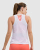 Camiseta deportiva de espalda atlética elaborada con botellas de pet recicladas#color_000-blanco