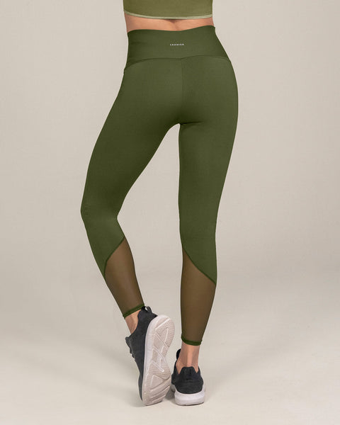 Legging deportivo con control de abdomen y tela antibacterial con aloe vera#color_695-verde