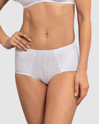 Calzón  clásico de control suave con toques de encaje en abdomen#color_000-blanco