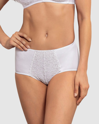Calzón  clásico de control suave con toques de encaje en abdomen#color_000-blanco