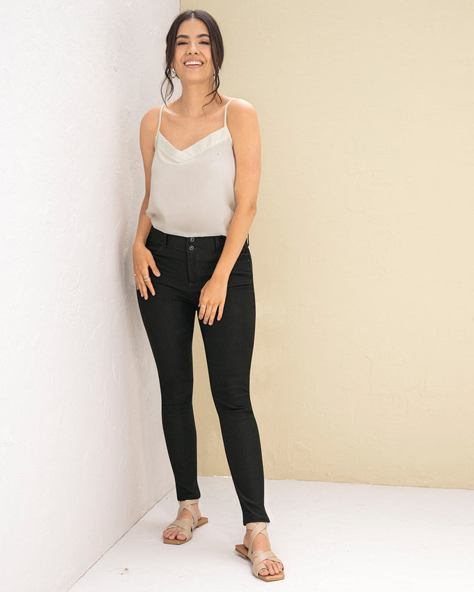 Skinny jean con bolsillos funcionales para mujer#color_700-negro