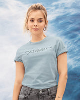 Camiseta en algodón manga corta con estampado localizado#color_520-azul-oscuro