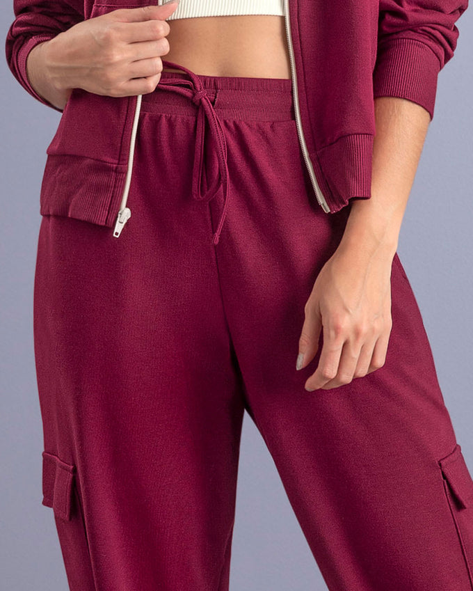 Pantalón largo con elástico en cintura y bolsillos laterales#color_017-morado